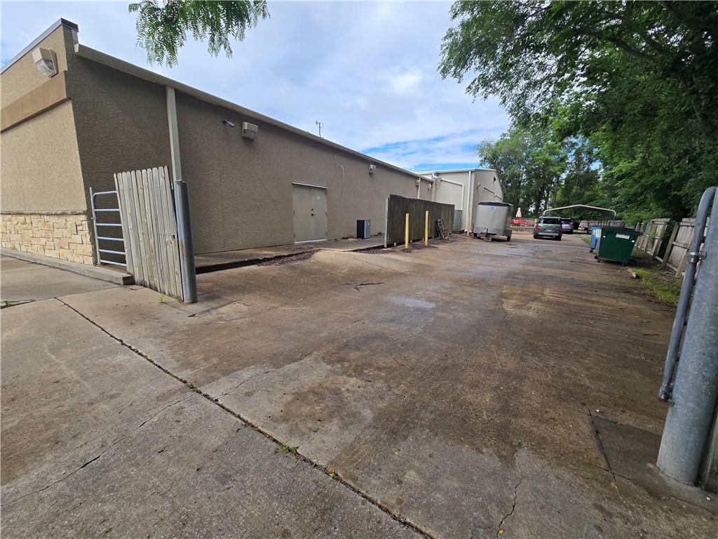 306 Baptiste Drive Property Photo 20