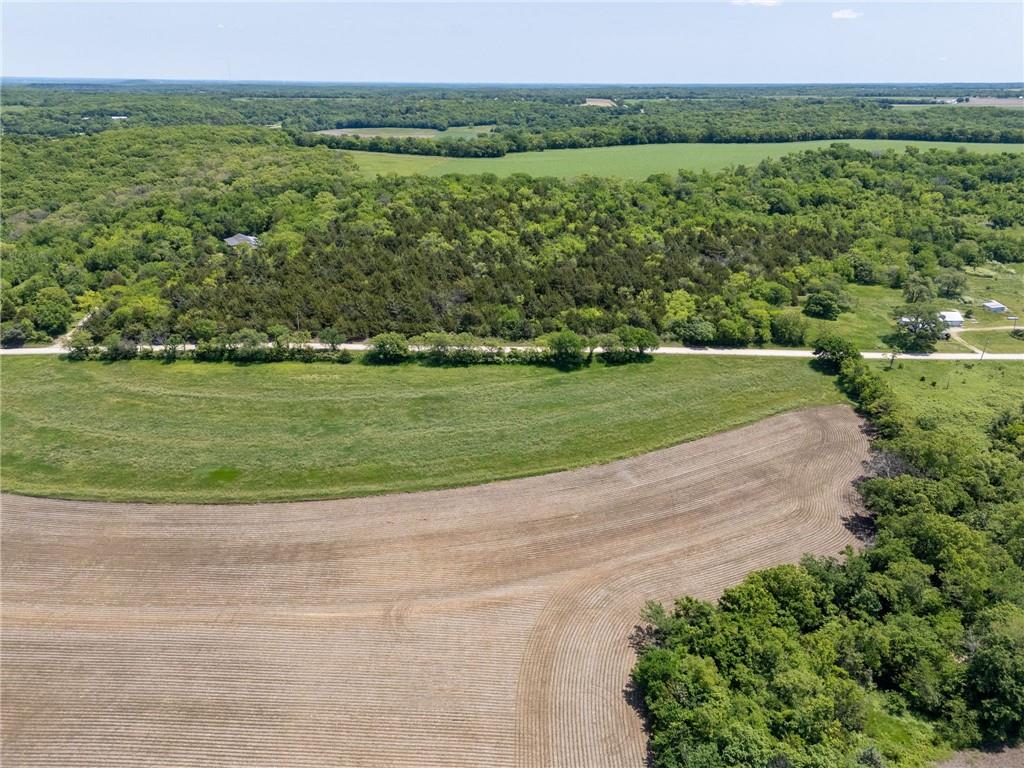 10.01 Acres M/l E 1100 Road Property Photo 4