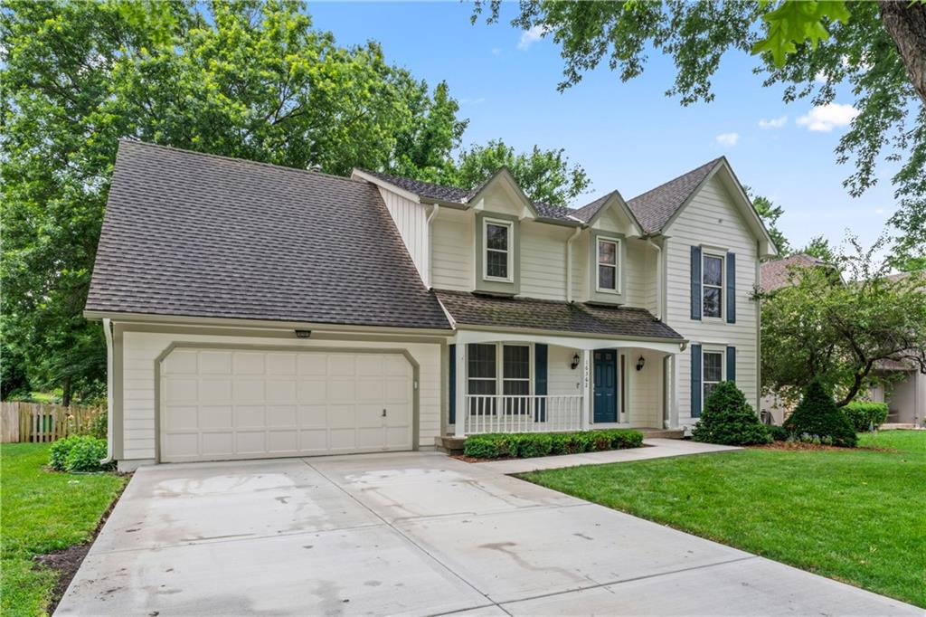 16362 W Briarwood Court Property Photo 1