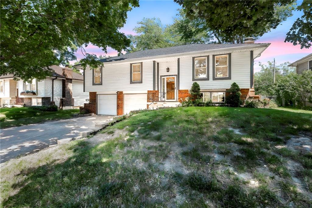3413 Ne Prather Road Property Photo 1