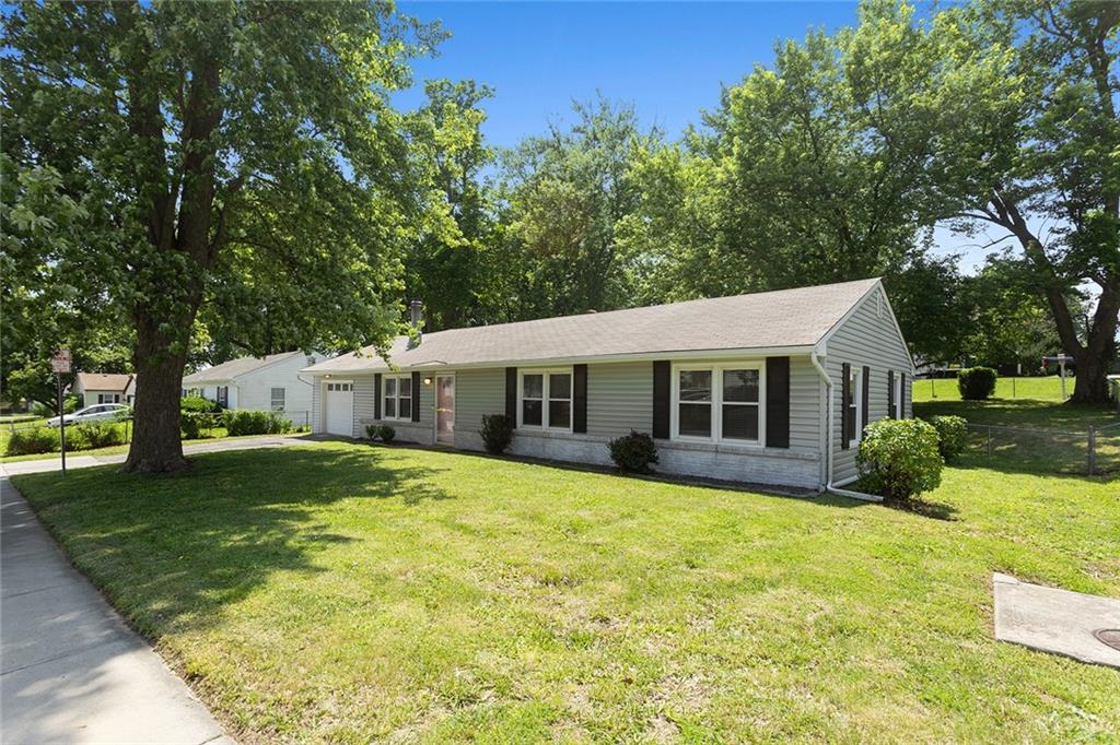 304 Range Line Road Property Photo 1
