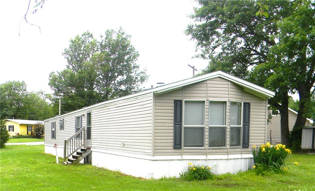 504 N Locust Street Property Photo 1