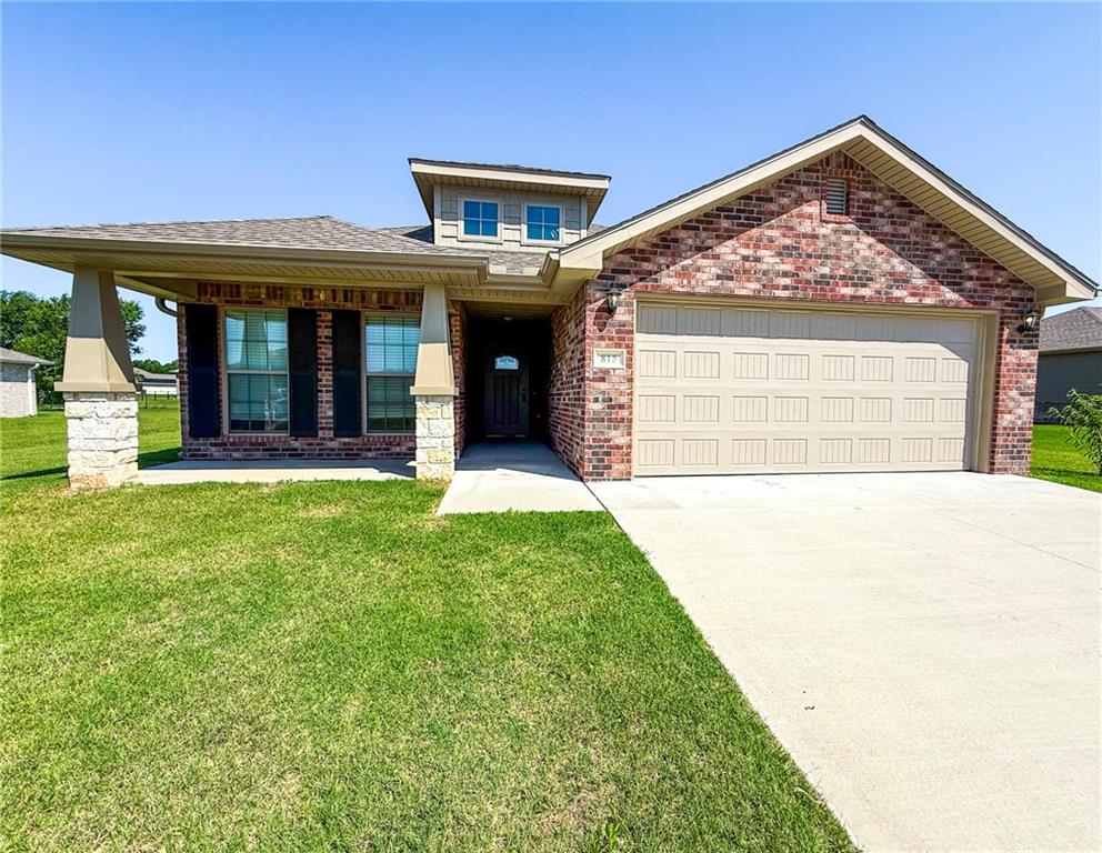 815 Delaney Drive Property Photo 1