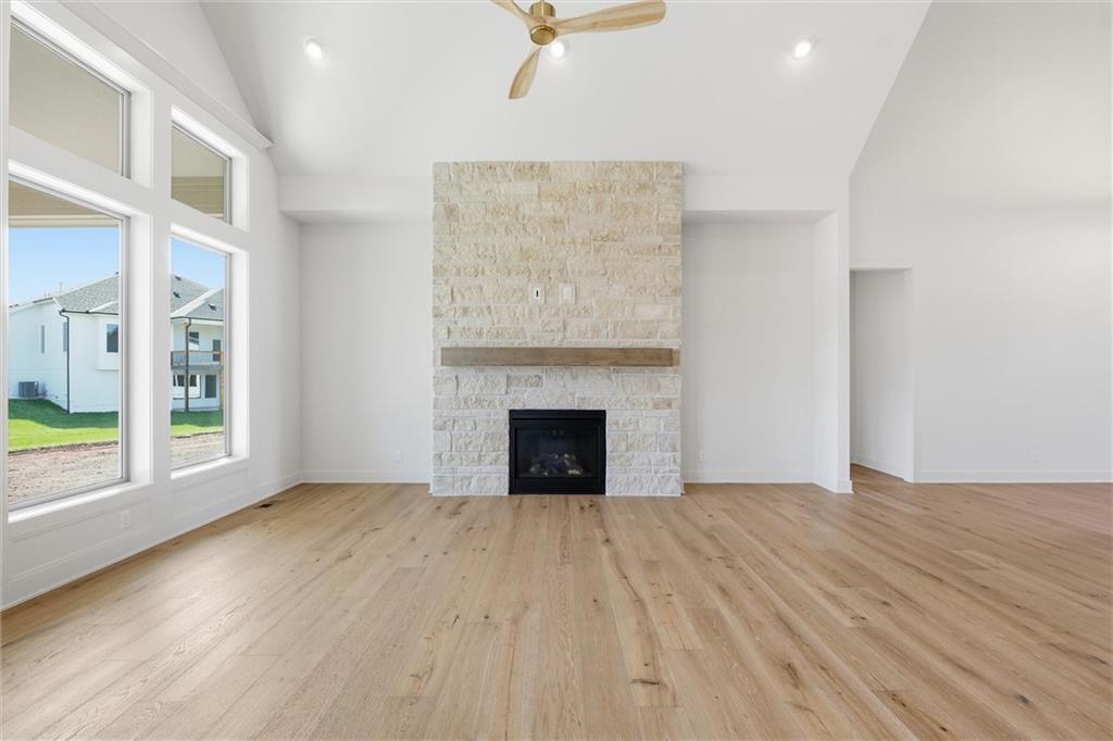 22017 W 99th Terrace Property Photo 13