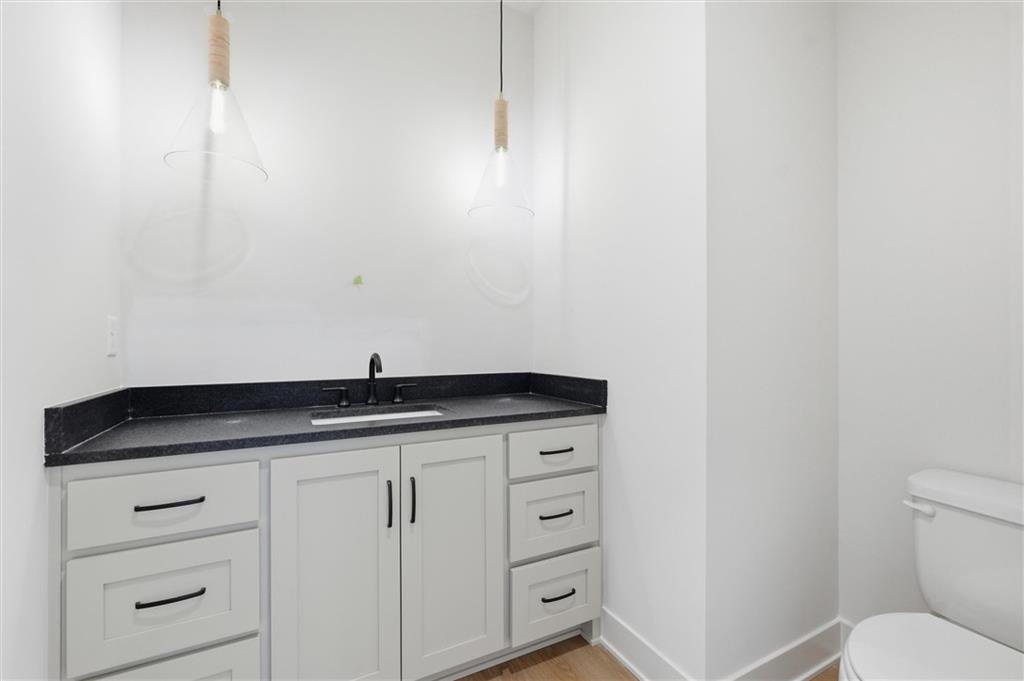 22017 W 99th Terrace Property Photo 28