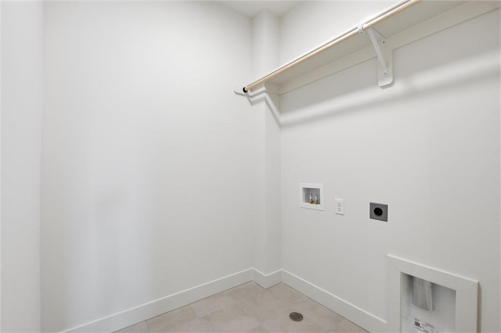 22017 W 99th Terrace Property Photo 37