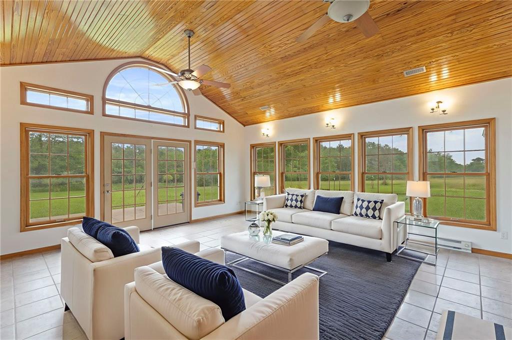 25549 Chieftain Road Property Photo