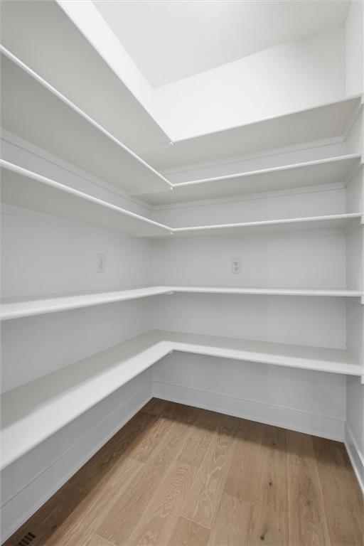 22076 W 99th Terrace Property Photo 20