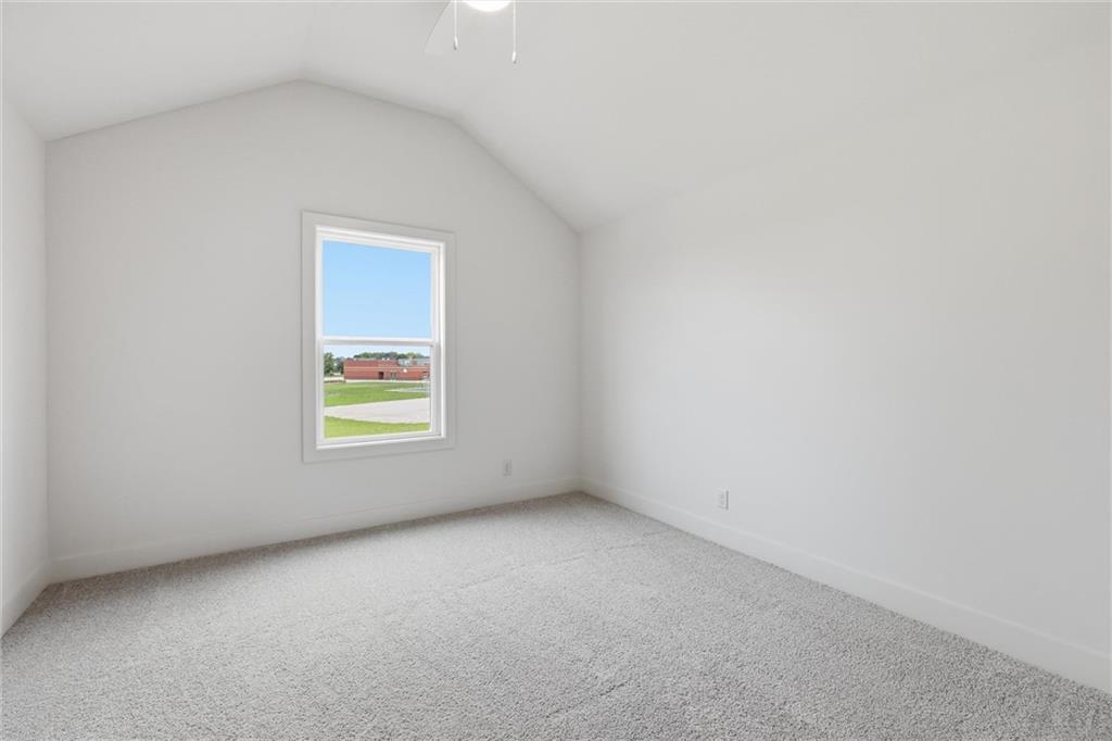 22076 W 99th Terrace Property Photo 32