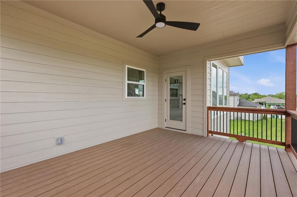 22076 W 99th Terrace Property Photo 43