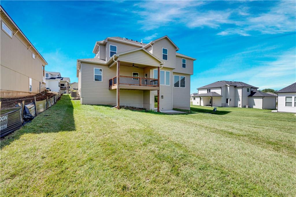 22076 W 99th Terrace Property Photo 45