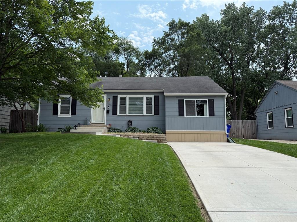 10415 W 63rd Terrace Property Photo 1