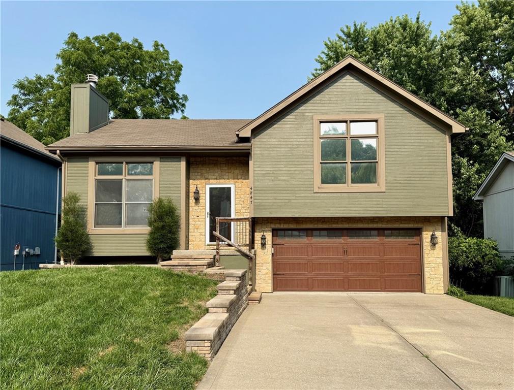 4847 N Beacon Avenue Property Photo 1