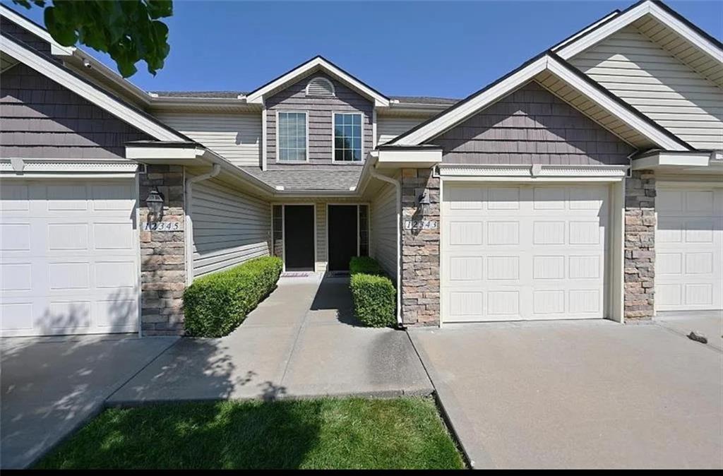 12343 Nw Hunter Drive Property Photo 1