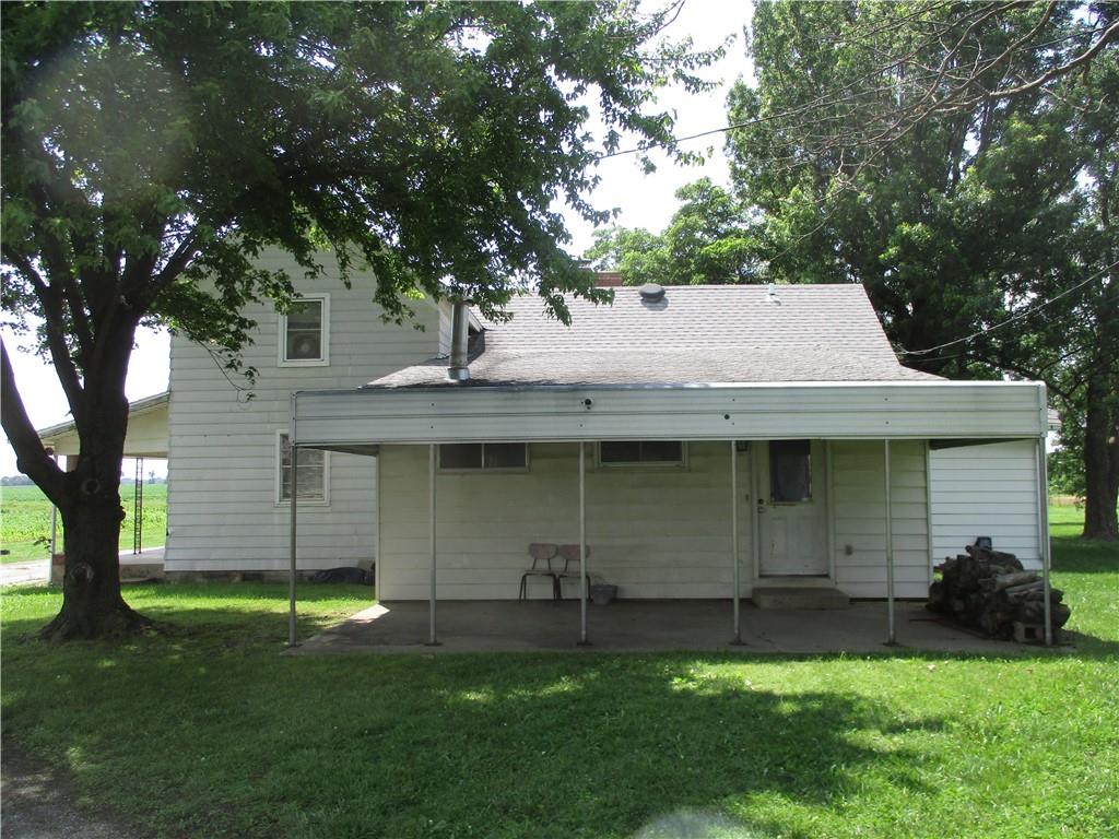 1834 N High School Avenue Property Photo 7