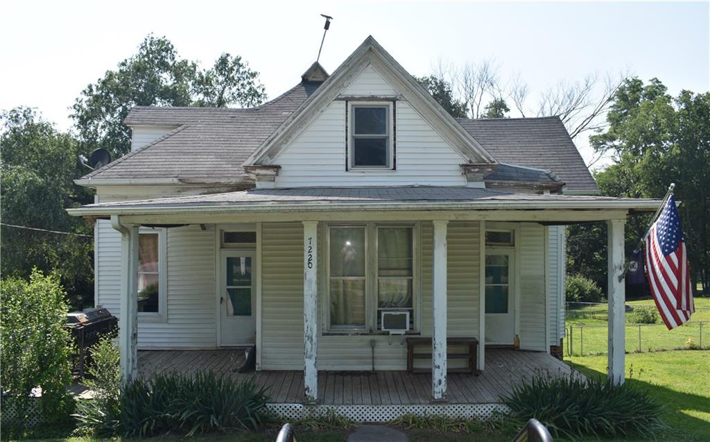 7220 King Hill Avenue Property Photo 1