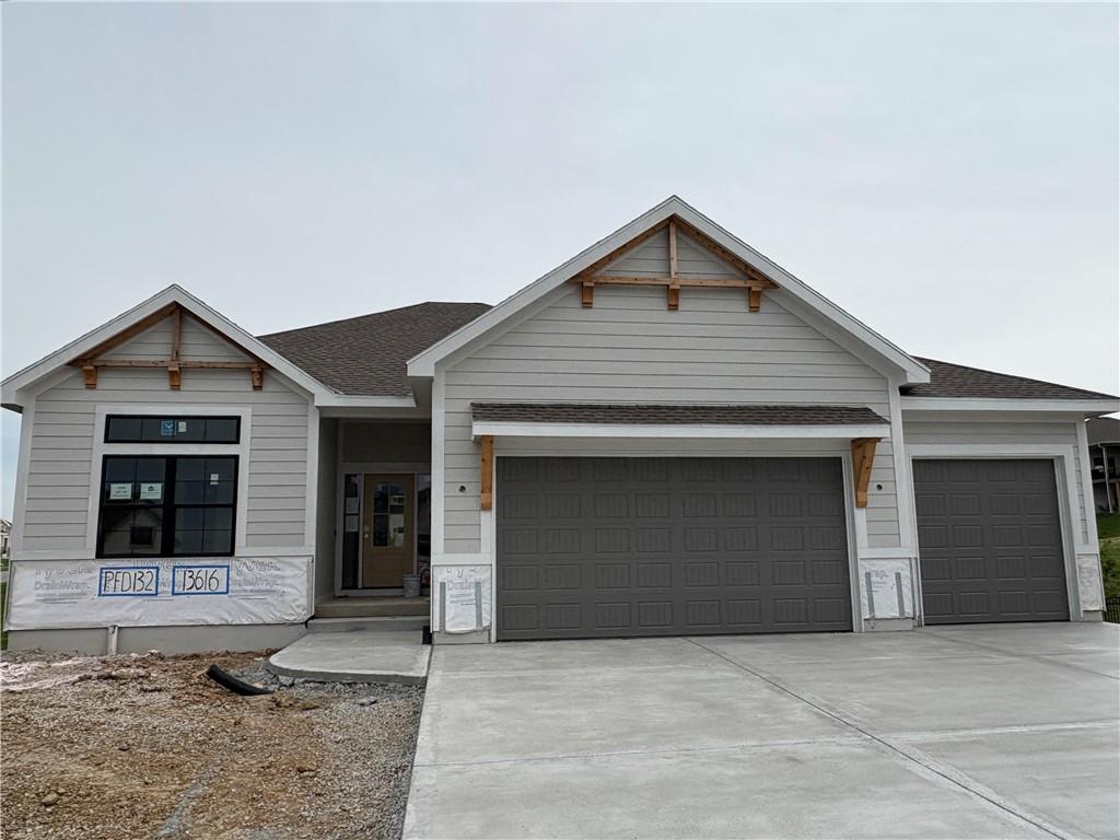 13616 Clover Court Property Photo 1