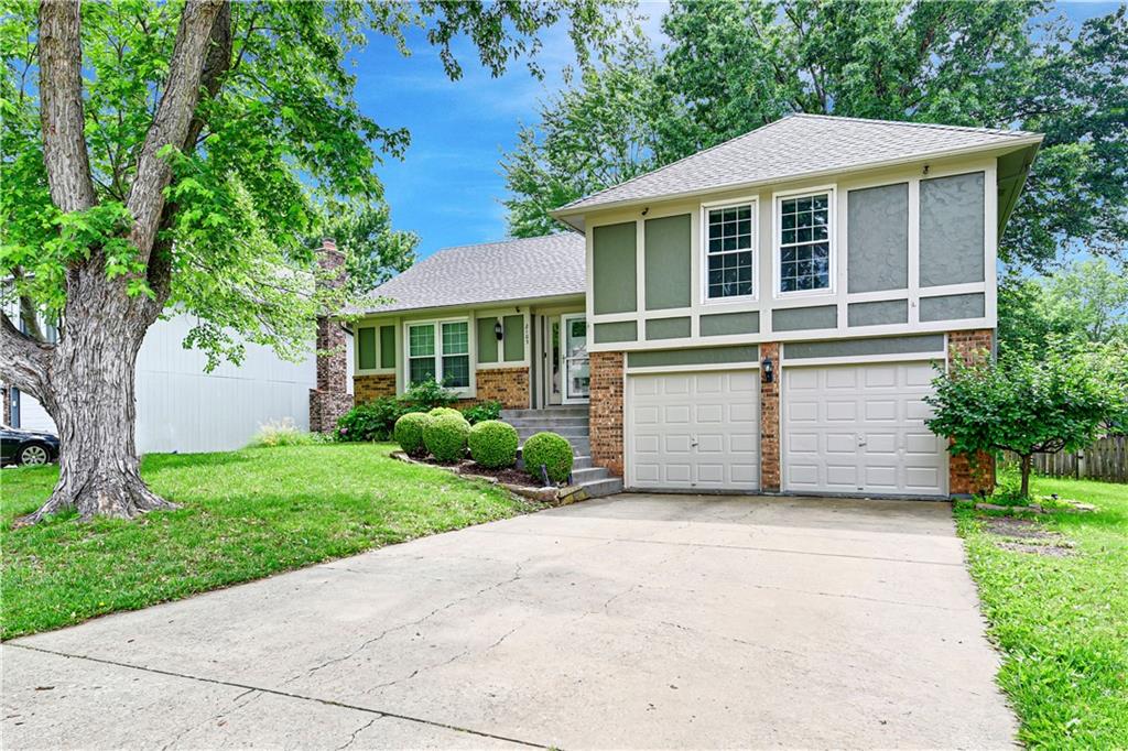 2105 S Scarborough Street Property Photo 1