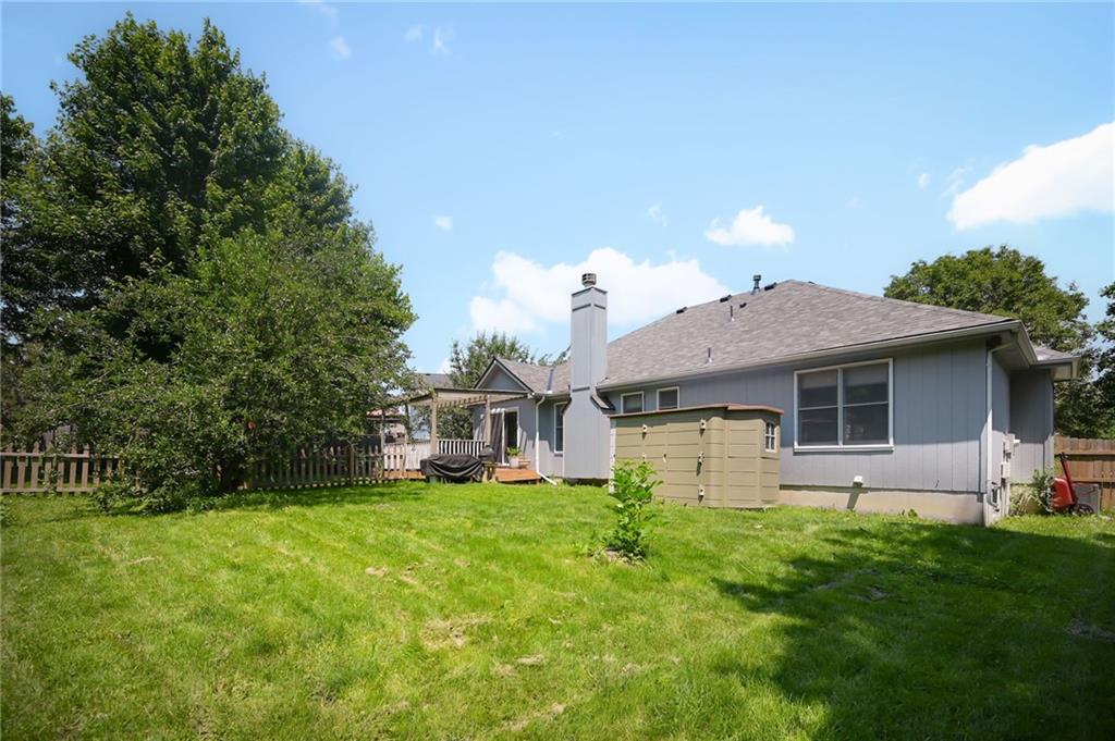 21185 W 126th Street Property Photo 18