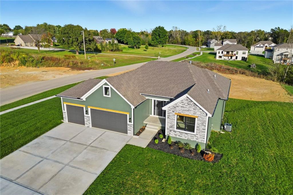 2101 Crooked Creek Drive Property Photo 3