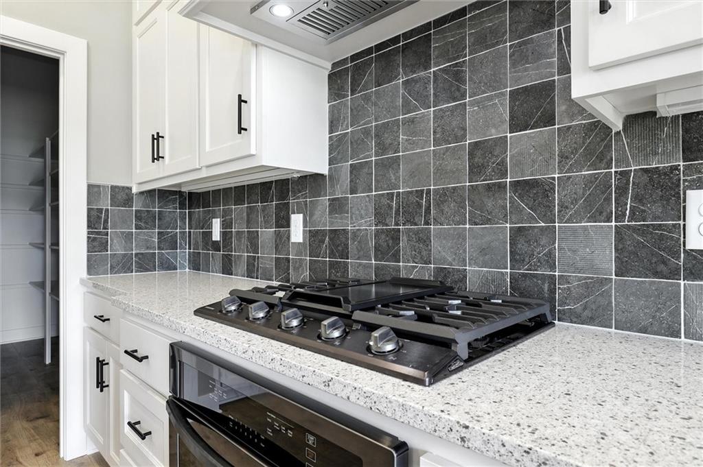 2101 Crooked Creek Drive Property Photo 15