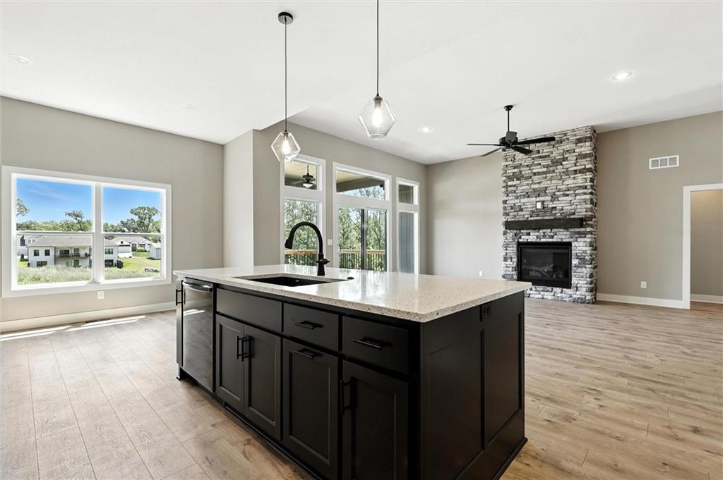 2101 Crooked Creek Drive Property Photo 17