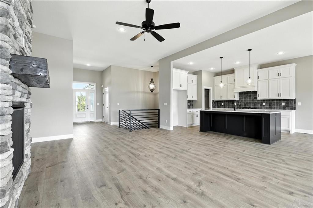 2101 Crooked Creek Drive Property Photo 18