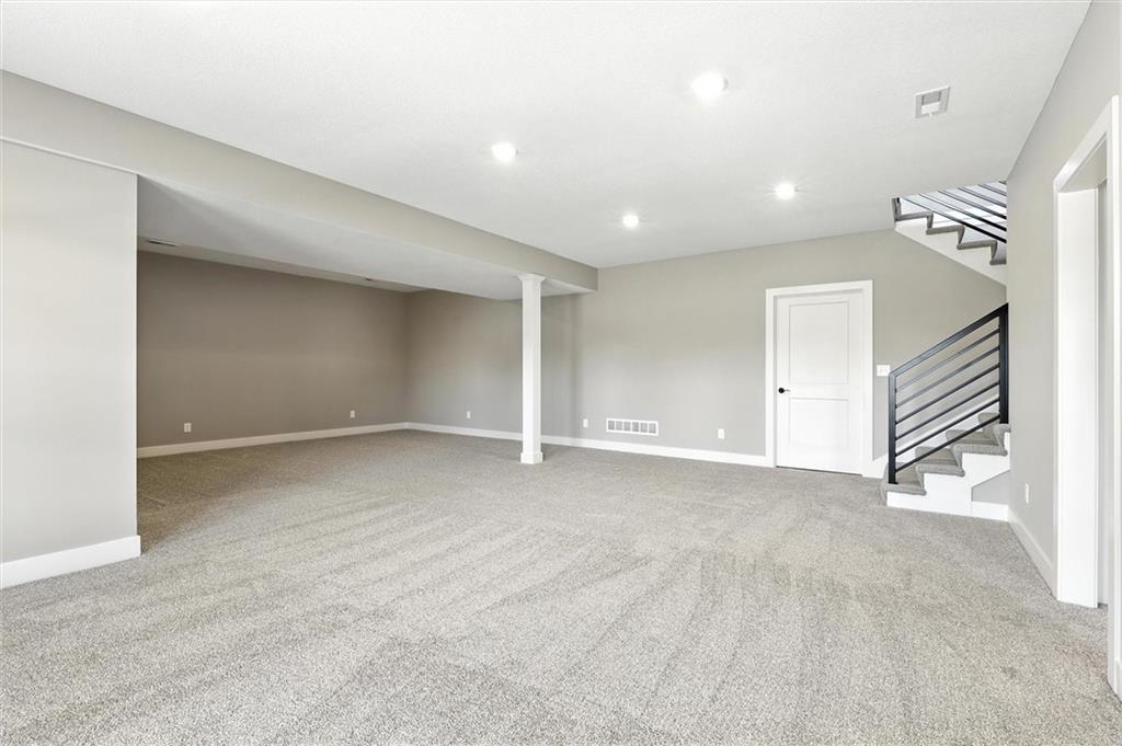 2101 Crooked Creek Drive Property Photo 34