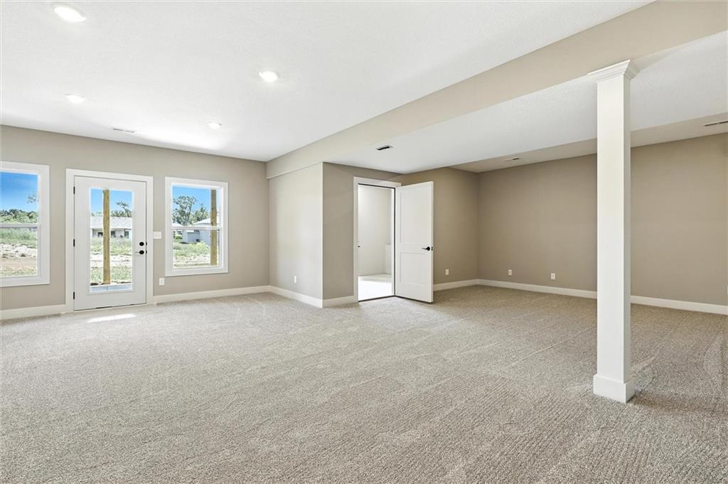 2101 Crooked Creek Drive Property Photo 37