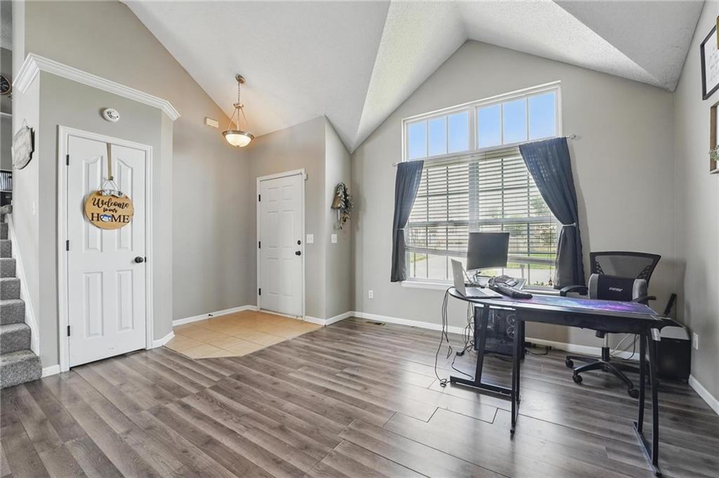 3611 Nw 87th Street Property Photo 5
