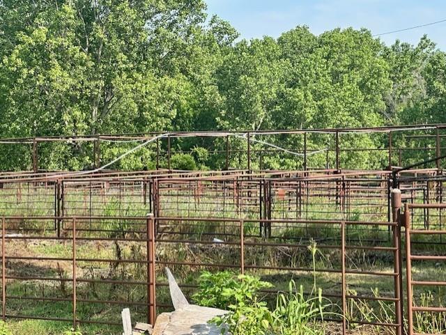 535 N Subway Boulevard Property Photo 8