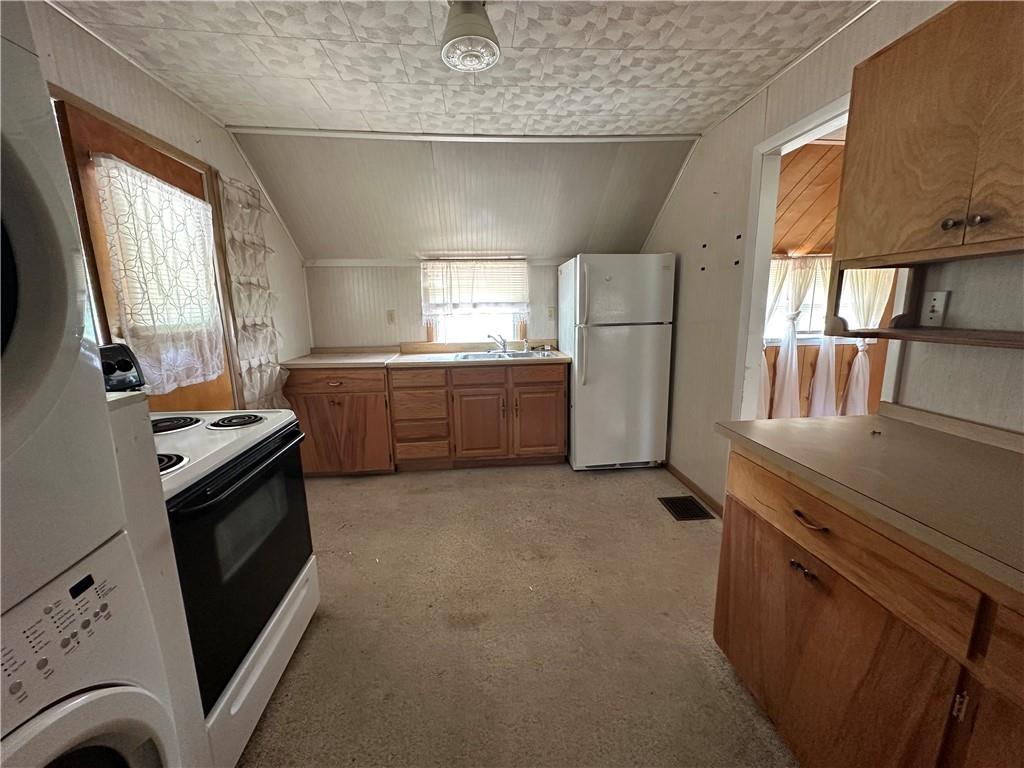 504 E 6th Street Property Photo 5
