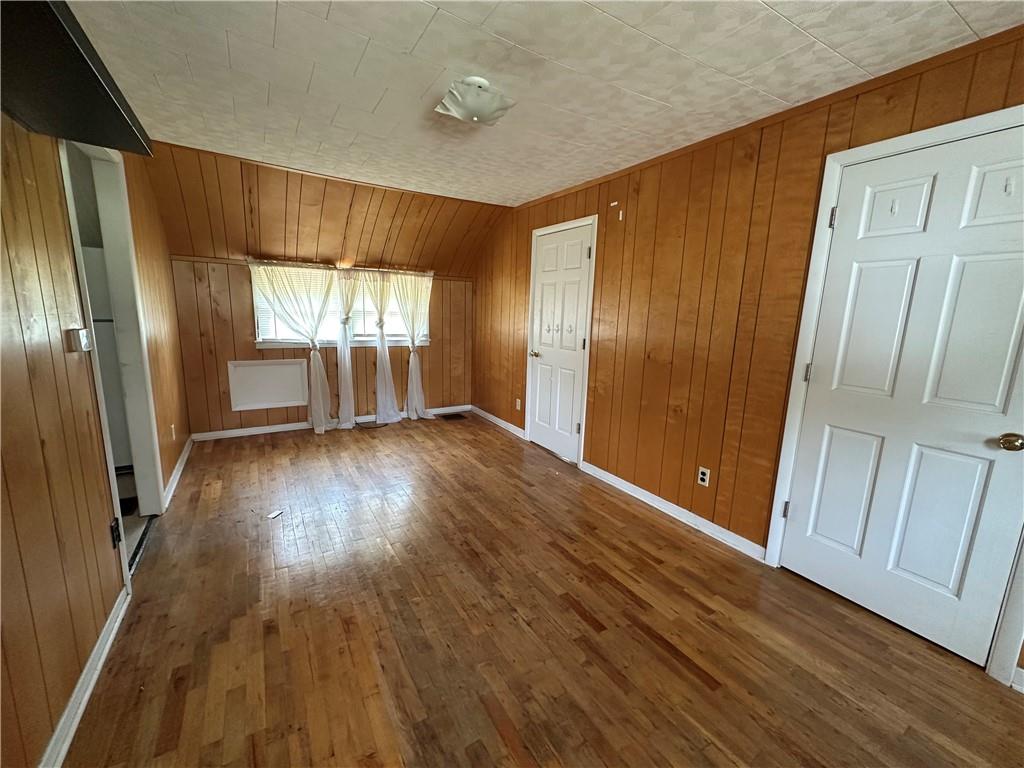 504 E 6th Street Property Photo 7