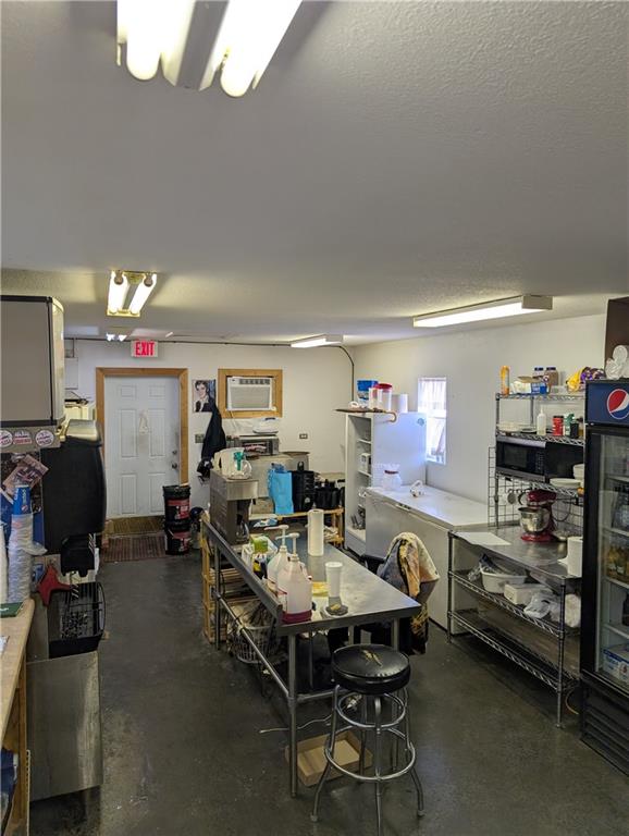 124 W Boston Street Property Photo 15