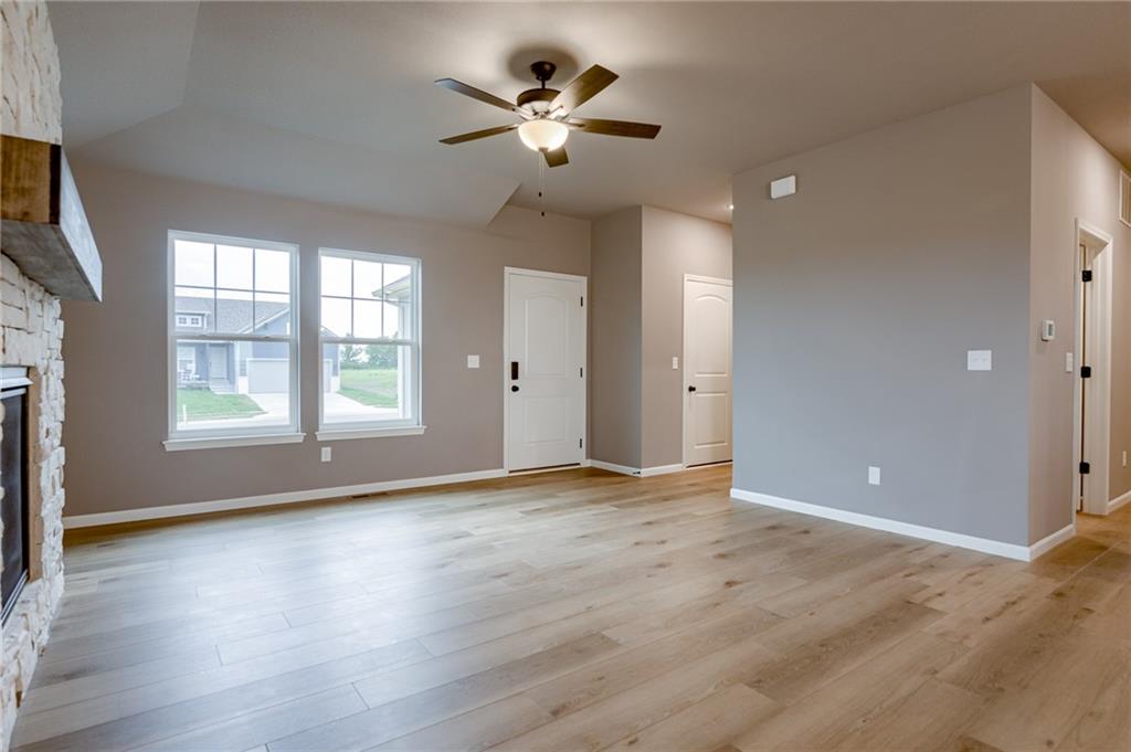 12508 S Parkwood Lane Property Photo 2