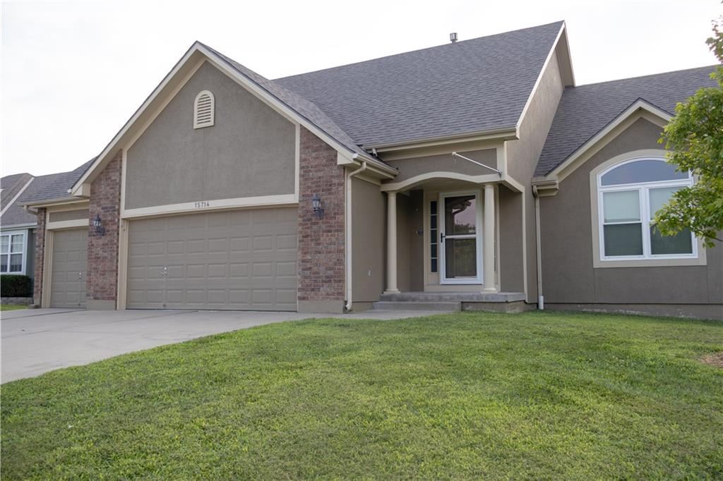 15714 Richmond Avenue Property Photo 1
