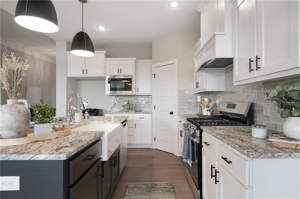 19455 W 114th Terrace Property Photo 2