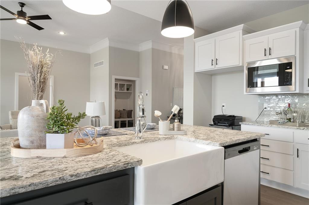 19455 W 114th Terrace Property Photo 3