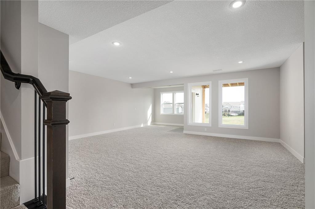 19455 W 114th Terrace Property Photo 20