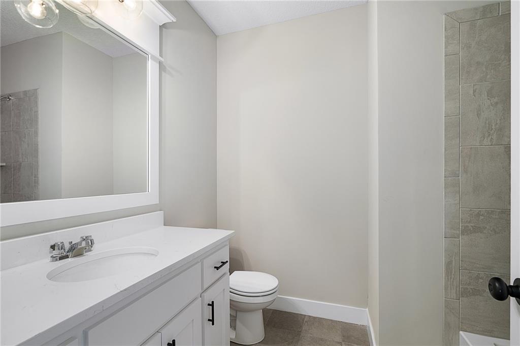 19455 W 114th Terrace Property Photo 24