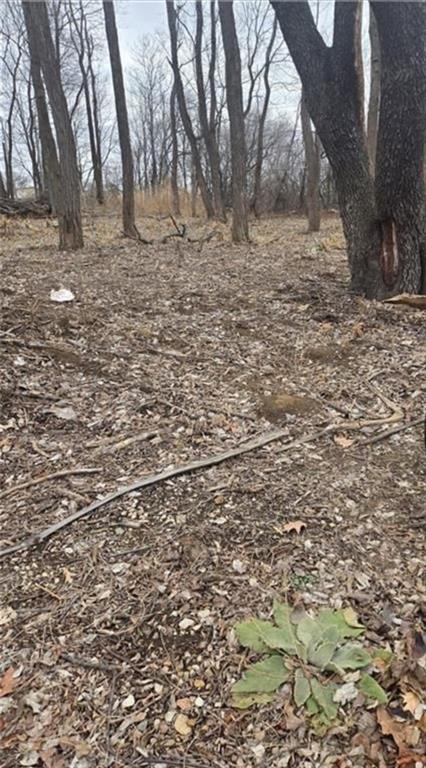 8047 R Parallel Parkway Property Photo 1