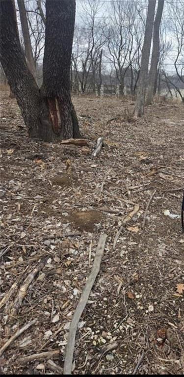 8047 R Parallel Parkway Property Photo 2