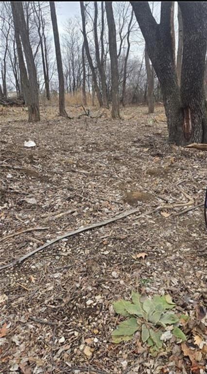 8047 R Parallel Parkway Property Photo 5