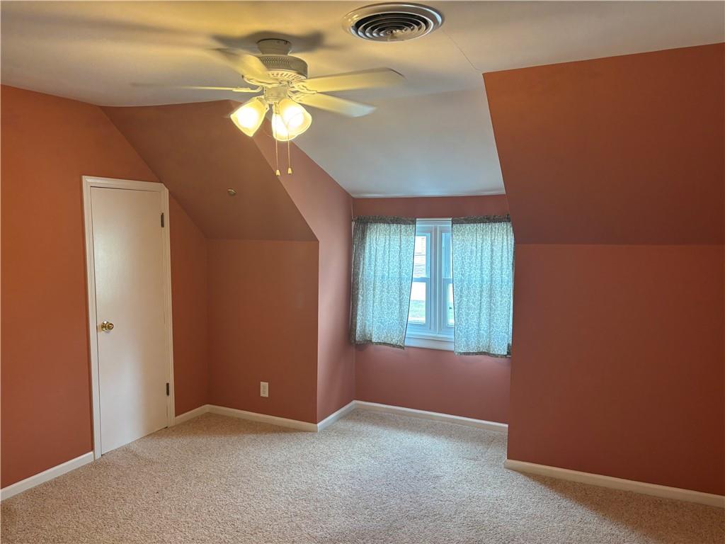 201 W Royle Street Property Photo 4