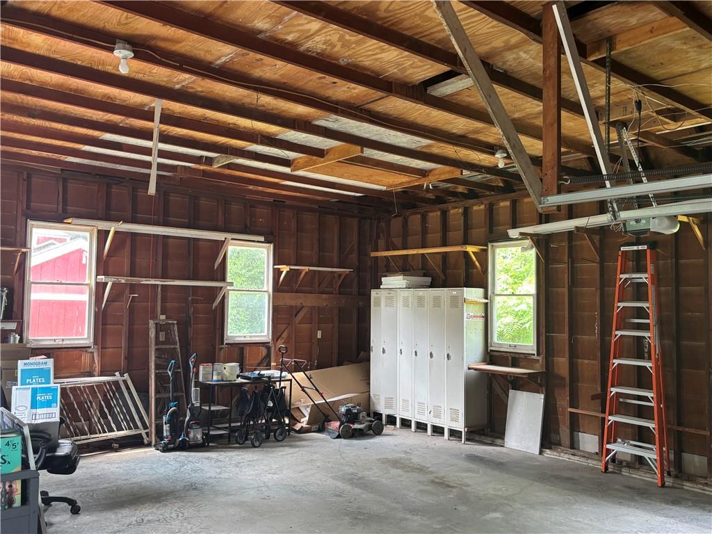 201 W Royle Street Property Photo 16