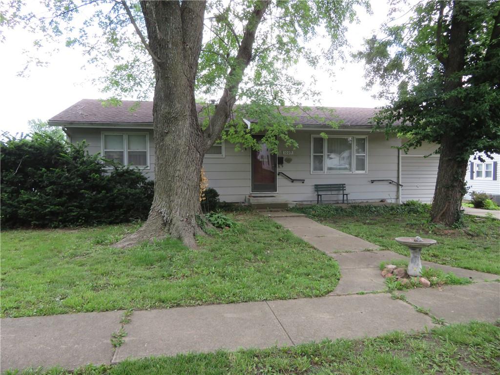 1009 Walnut Street