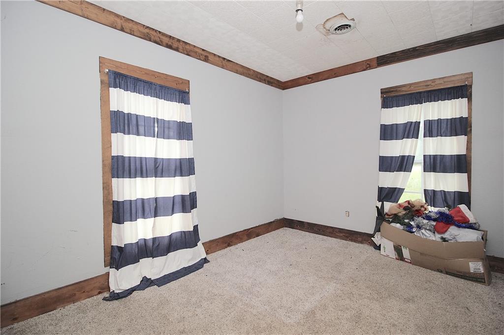 102 Garrison Avenue Property Photo 15