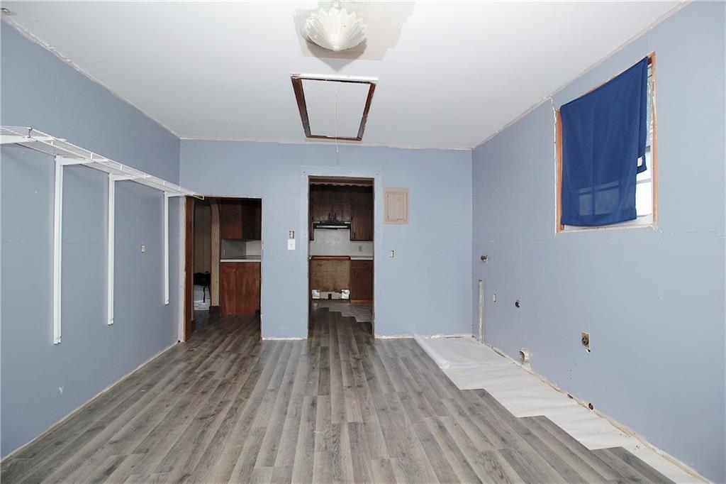 102 Garrison Avenue Property Photo 18