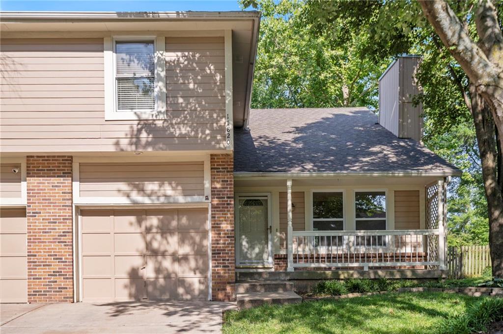 11820 Oakmont Street Property Photo 1