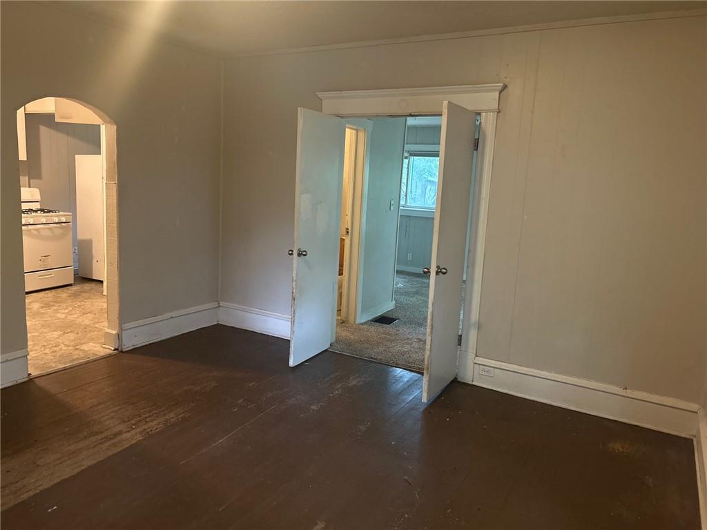 3531 Euclid Avenue Property Photo 4